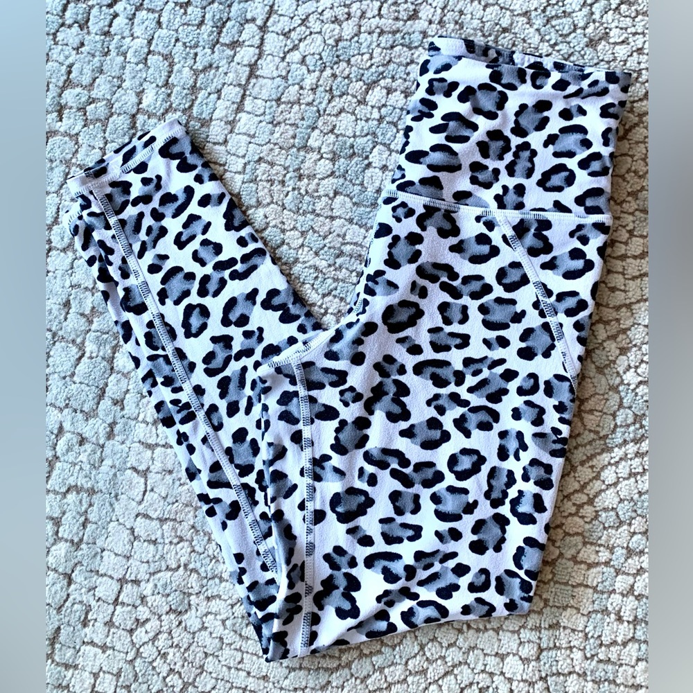 Betsey Johnson Cheetah Leggings